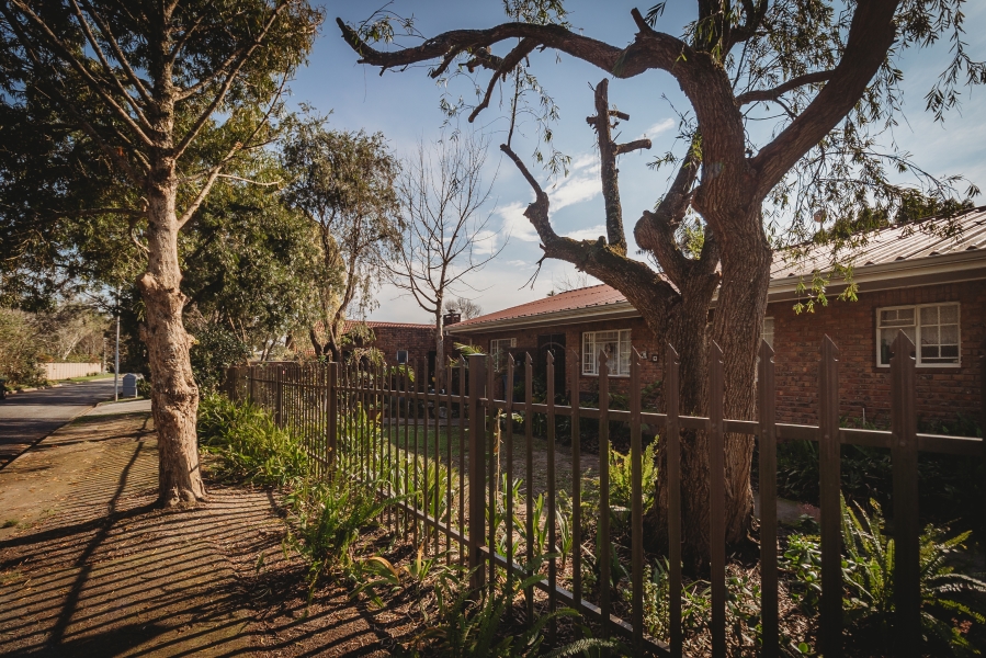 4 Bedroom Property for Sale in Heatherlands Western Cape